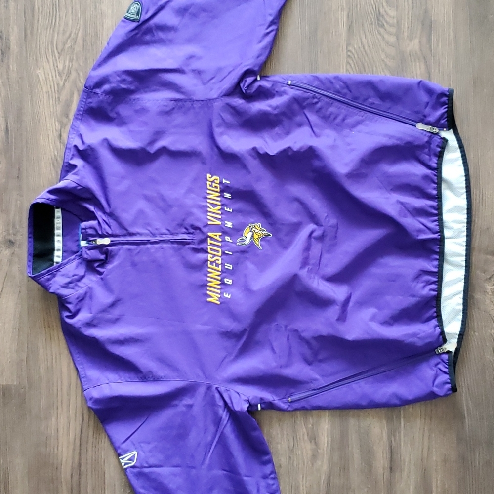 Vintage Minnesota Vikings Windbreaker